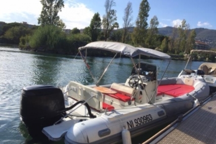 MOTONAUTICA VESUVIANA VESUVIANA 740 TOURING for sale in France for €16,000 (£14,073)