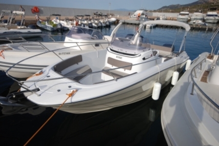 Jeanneau Cap Camarat 7.5 Cc for sale in France for €46,700 (£41,617)