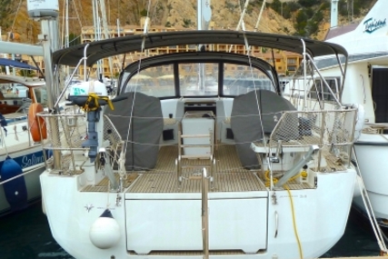 Jeanneau 54 for sale in Spain for €440,000 (£382,024)