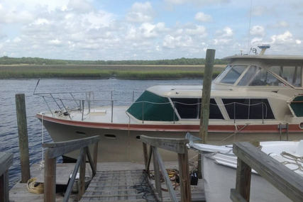 Hatteras 41 Double Cabin for sale in United States of America for $39,500 (£29,641)