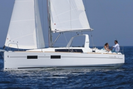 Beneteau Oceanis 35 for sale in Ireland for €124,950 (£109,024)