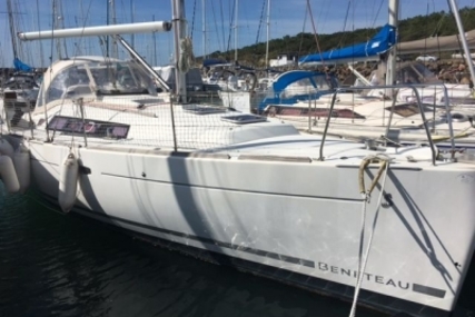 Beneteau Oceanis 34 for sale in France for €64,000 (£56,246)
