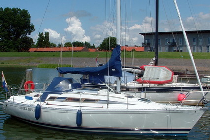 Beneteau First 305 for sale in Netherlands for €29,900 (£26,278)