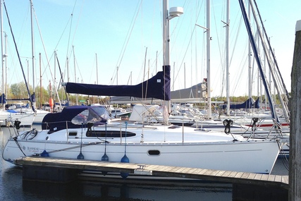 Jeanneau Sun Odyssey 32.2 for sale in Netherlands for €37,500 (£32,995)