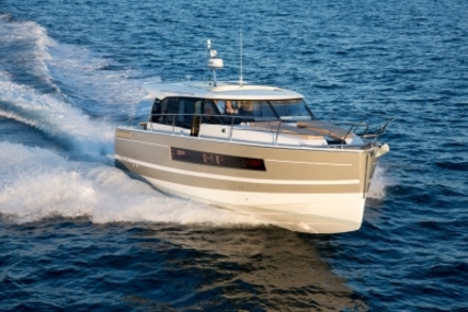 Jeanneau NC 14 for sale in Germany for €399,900 (£345,316)
