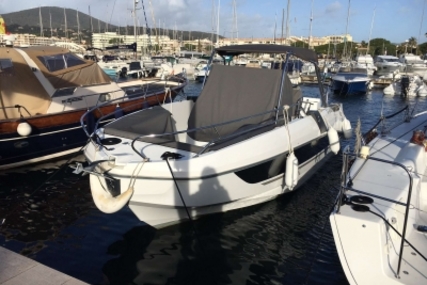 Beneteau Flyer 8.8 SpaceDeck for sale in France for €88,000 (£77,083)