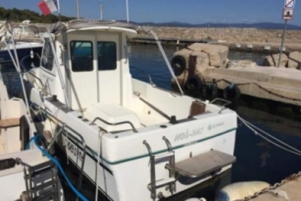 Jeanneau Merry Fisher 605 for sale in France for €16,500 (£14,397)