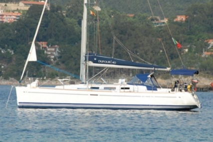 Dufour 40 for sale in Portugal for €118,000 (£102,624)
