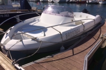 Beneteau Flyer 650 Sundeck for sale in France for €15,000 (£13,109)