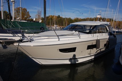 Jeanneau Leader 40 for sale in Finland for €360,000 (£316,575)