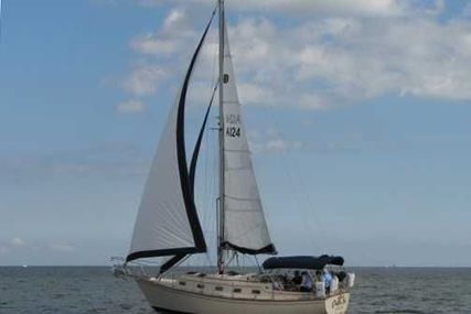 Island Packet 32 for sale in United States of America for $84,500 (£63,778)