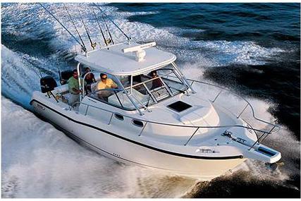 Boston Whaler 305 Conquest for sale in France for €89,000 (£77,959)