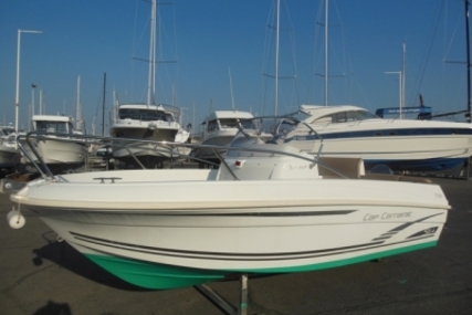 Jeanneau Cap Camarat 5.1 CC for sale in France for €10,500 (£9,378)