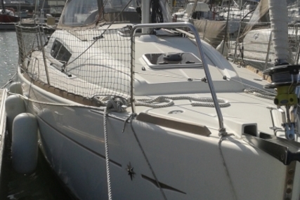 Jeanneau Sun Odyssey 33i for sale in France for €62,000 (£55,614) Jeanneau Sun Odyssey 33i for sale in France for €62,000 (£55,614)