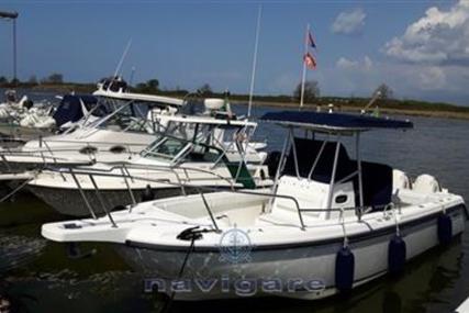 Boston Whaler 26 Outrage for sale in Italy for €48,000 (£43,101)