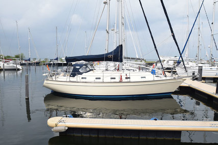 Island Packet 380 for sale in Netherlands for €125,000 (£108,530) Island Packet 380 for sale in Netherlands for €125,000 (£108,530)
