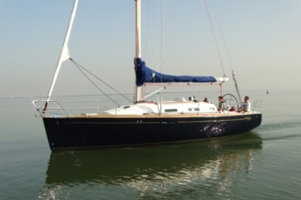 Beneteau First 36.7 for sale in Portugal for €75,000 (£65,644)