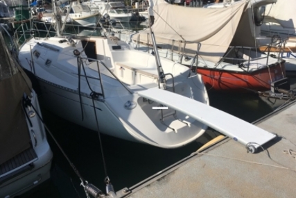 Dufour 30 Classic for sale in France for €31,000 (£27,207)