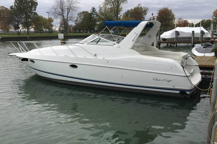 Chris-Craft 34 Crowne for sale in United States of America for $33,300 (£23,772)