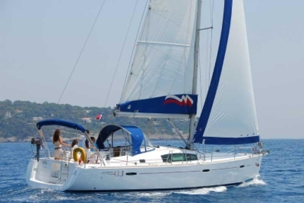 Beneteau Oceanis 43 for sale in Saint Lucia for $129,000 (£92,090)