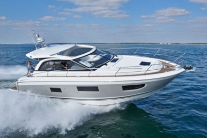 Jeanneau Leader 40 for sale in France for €275,000 (£241,828)