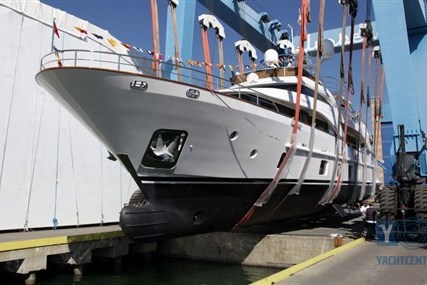 Benetti Tradition 105 for sale in France for €6,250,000 (£5,478,371)