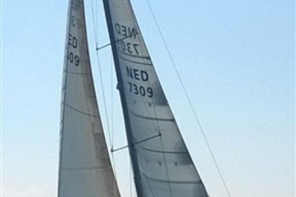 Salona 45 for sale in Netherlands for €149,000 (£130,008)