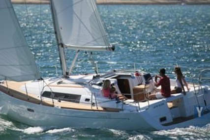 Beneteau Oceanis 37 for sale in Croatia for €82,000 (£71,661)