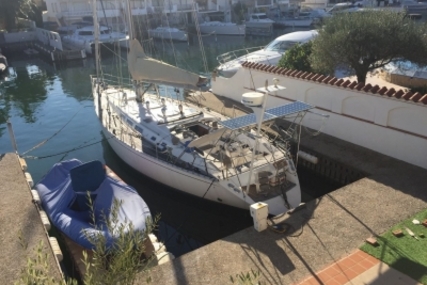 Dufour 54 for sale in Spain for €120,000 (£104,801)