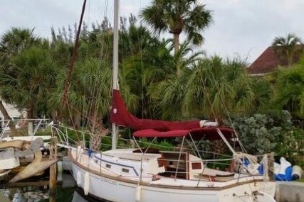 Island Packet 26 MK1 for sale in United States of America for $8,900 (£6,901)
