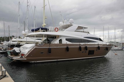 Princess 95 for sale in Italy for €2,900,000 (£2,528,555)