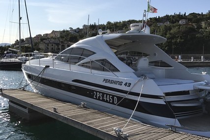 Pershing 43 for sale in Italy for €199,000 (£174,175)