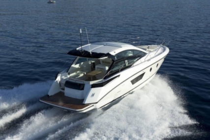 Beneteau Gran Turismo 40 for sale in France for €335,000 (£292,569)