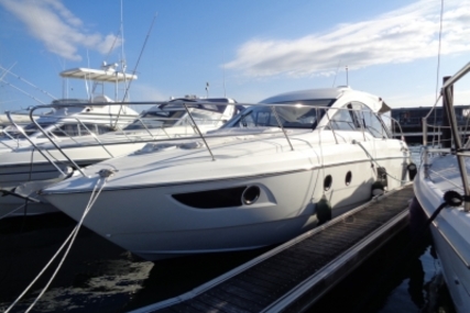 Beneteau Gran Turismo 38 for sale in France for €165,000 (£144,535)
