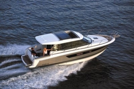 Jeanneau NC 11 for sale in France for 215.000 € (187.881 £)