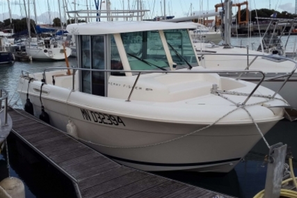 Jeanneau Merry Fisher 655 Marlin for sale in France for €20,000 (£17,527)