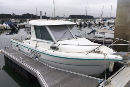 Ocqueteau 645 for sale in France for €17,900 (£15,725)