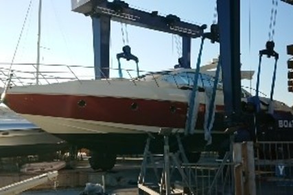 Azimut Yachts 68S Open for sale in France for €439,000 (£390,132)