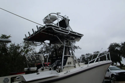 Mako 261 for sale in United States of America for $39,900 (£30,741)