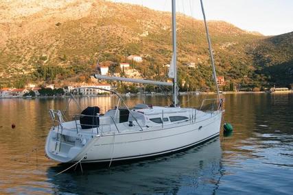 Jeanneau Sun Odyssey 32 for sale in Germany for €39,000 (£34,315)