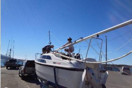 Macgregor 26M for sale in United States of America for $19,995 (£15,019)