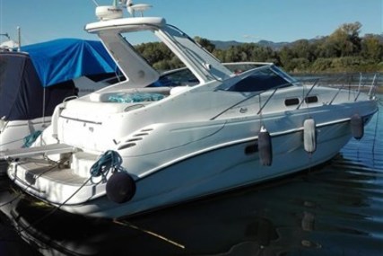 Sealine S34 for sale in Italy for €92,000 (£80,523)