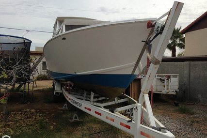 Chris-Craft Cavalier Futura for sale in United States of America for $18,200 (£13,671)