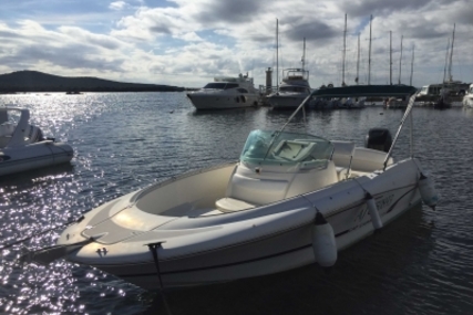 Jeanneau Cap Camarat 715 for sale in France for €19,500 (£17,082)