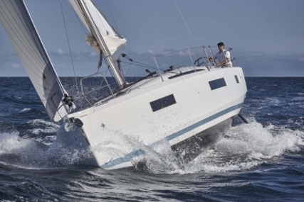 Jeanneau Sun Odyssey 440 for sale in France for €298,000 (£261,154)