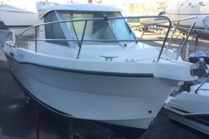 Ocqueteau Oceanis 411 for sale in France for €44,000 (£38,267)