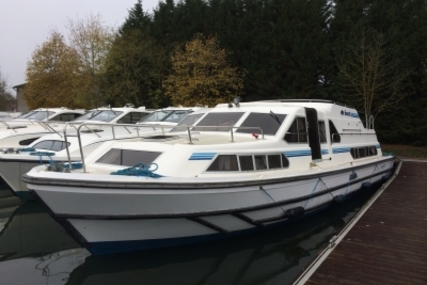 Crown Cruiser 41 NAUTILIA for sale in France for €60,000 (£53,592)