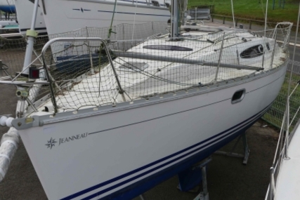 Jeanneau Sun Odyssey 29.2 for sale in France for €25,000 (£21,941)
