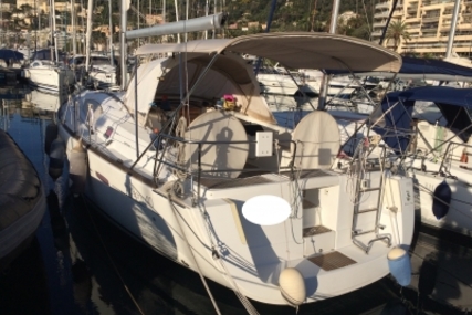 Beneteau Oceanis 40 for sale in France for €110,000 (£96,278)