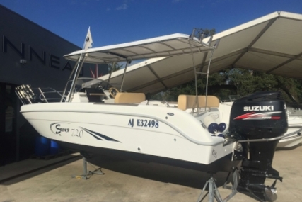 Saver 720 WA for sale in France for €26,000 (£22,776)